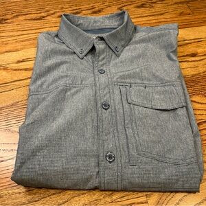 Duluth Trading Co Short Sleeve Shirt Button Up L Gorpcore utility outdoor active